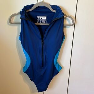 TA3 sleeveless surfey swimsuit